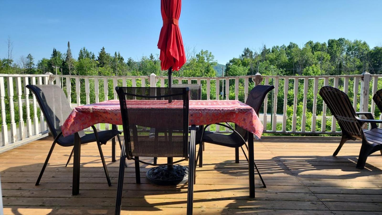 Gite Le Tresor Cache Bed & Breakfast Chelsea Exteriör bild